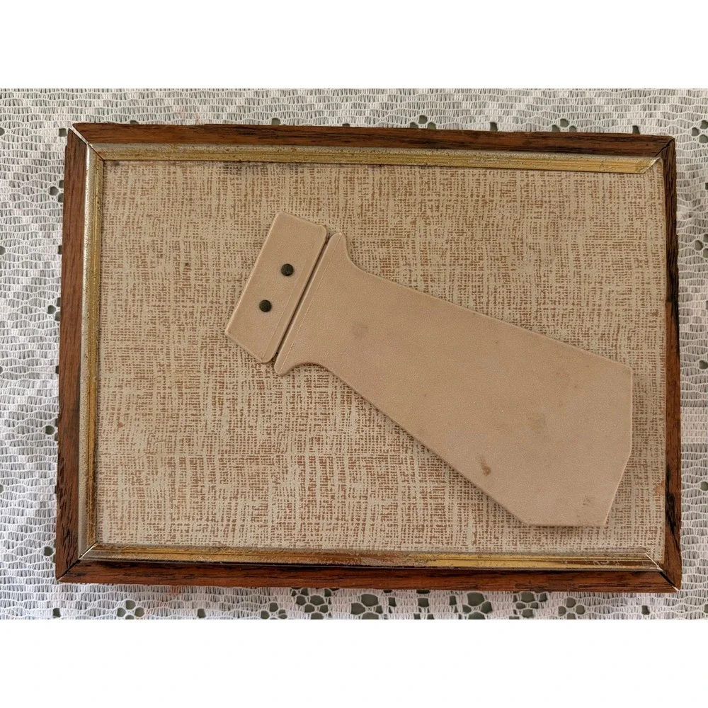 Vintage Framed Sleeping Kitten Print | Vintage Cat Art | Wood Frame Gold Trim - Picture 5 of 5
